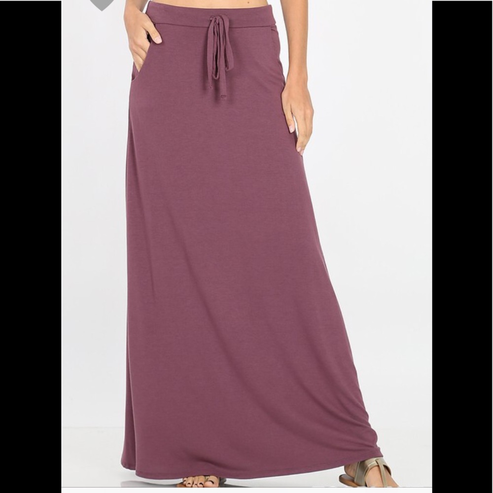 Womens maxi long skirt waist string with pockets